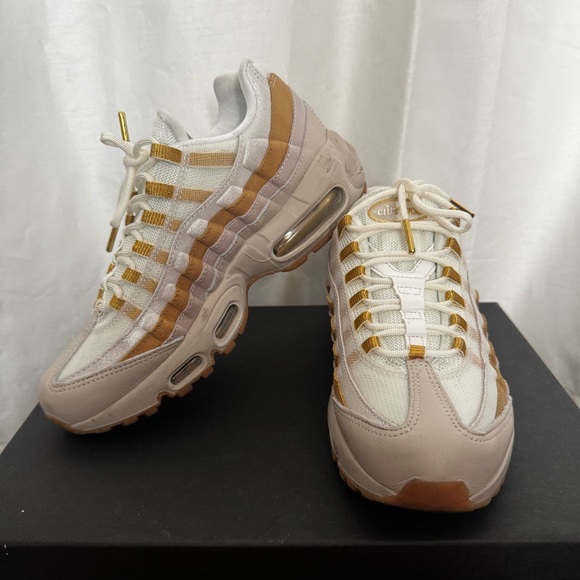 Nike Air Max 95 - Picture 2 of 6